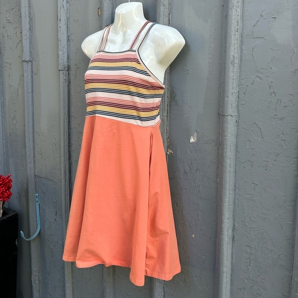 Pact Fit & Flare Strappy dress, BNWT, size M - Picture 4 of 11